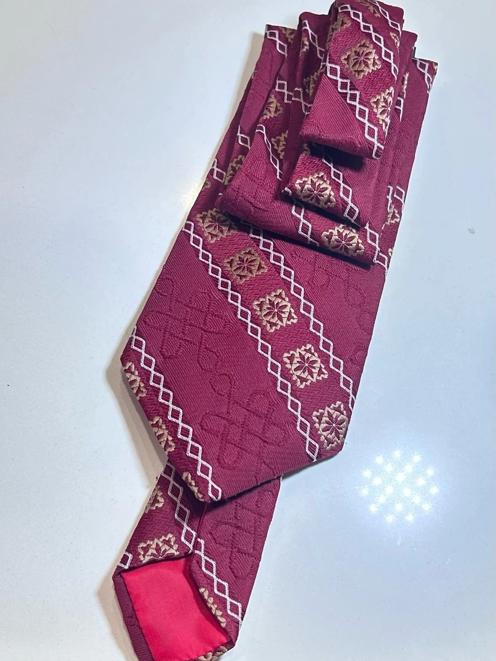 Vintage Wembley Wemlon Burgundy Gold Geometric Wide Necktie